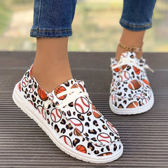 Women's Skate Shoes with Sports Pattern Design Lace up Flat Sneakers