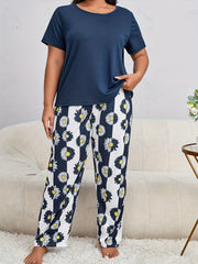 Lounge Set Women's Plus Tee & Pants