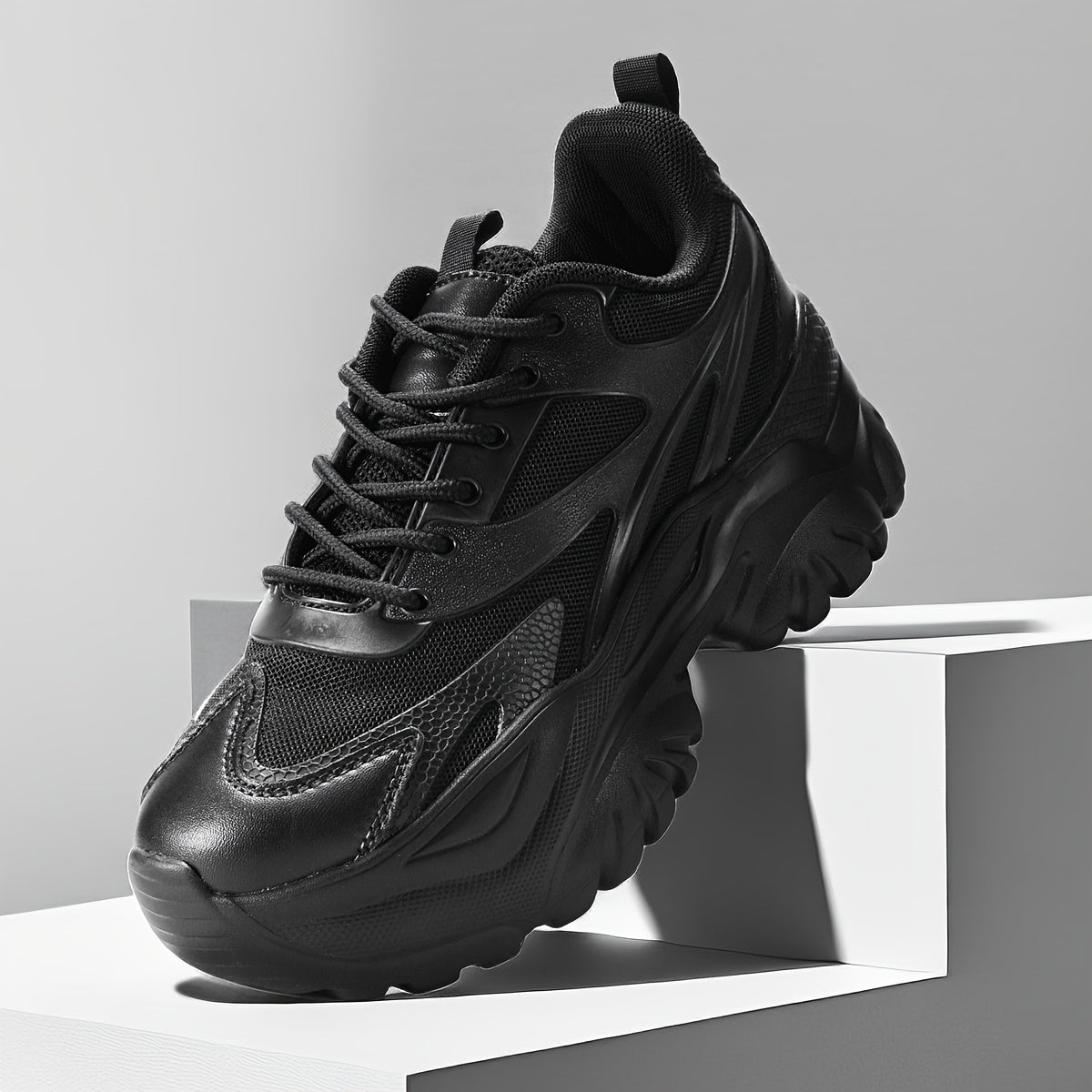 Women's Outdoor Hiking Shoes Breathable Lightweight Running Sneakers