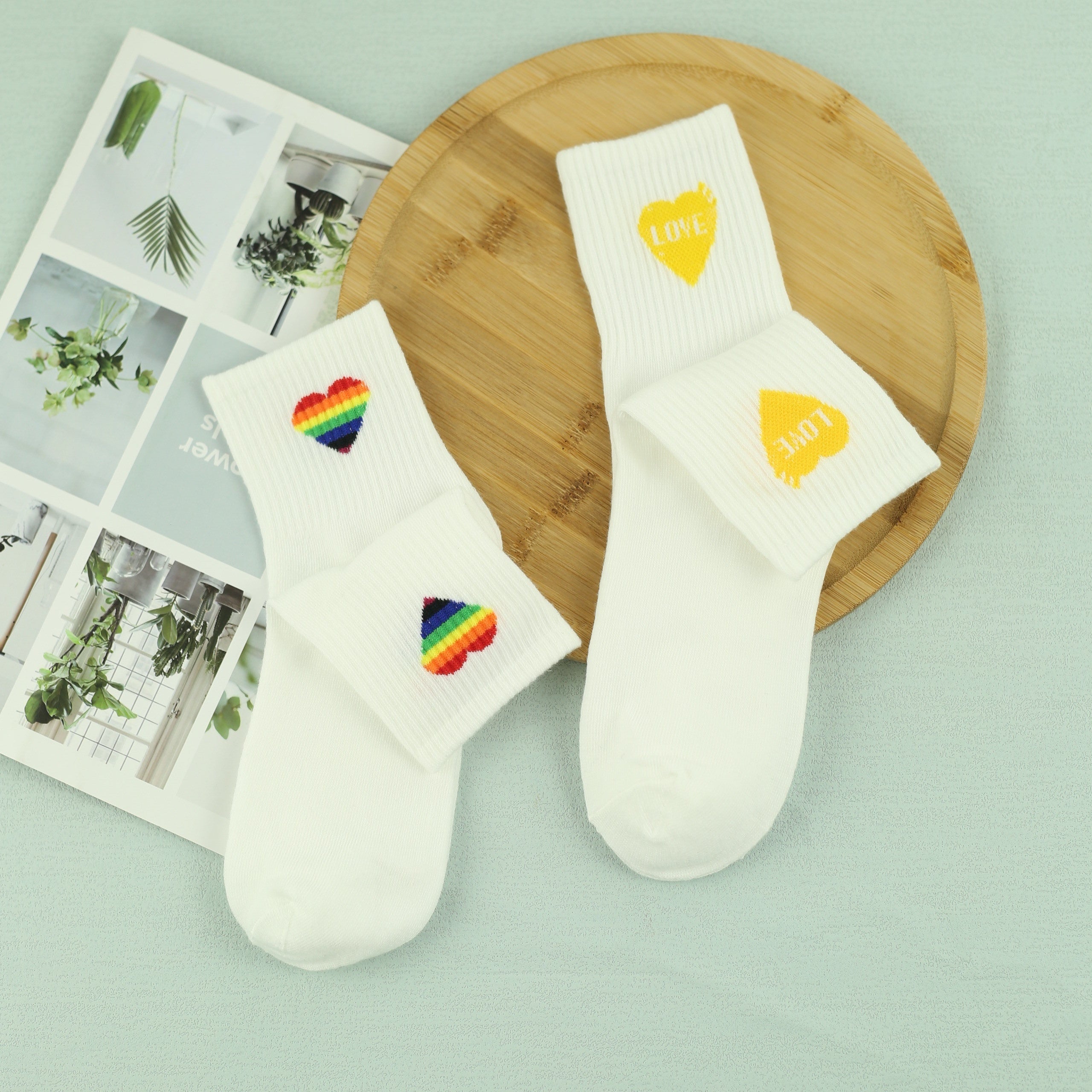 Heart Pattern Mid Tube Socks Women's Stockings