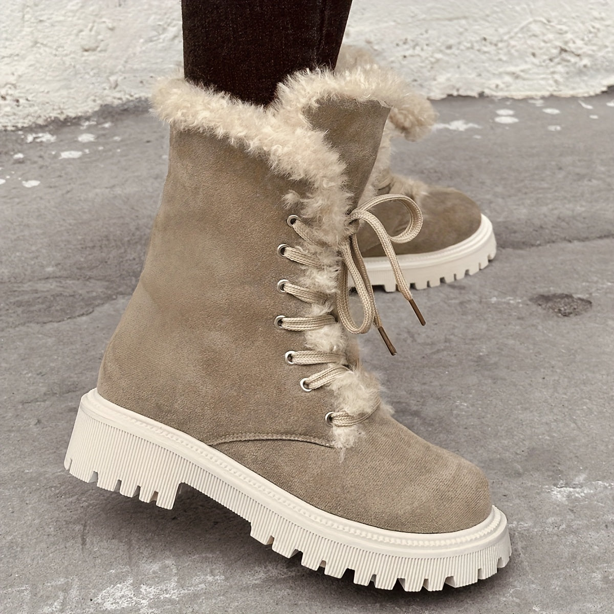 Women's Chunky Heel Plush Boots Lace Up Outdoor Boots