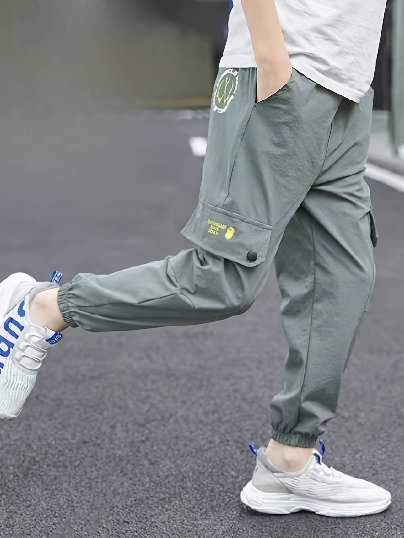 Boys Letter Print Cargo Pants Elastic Waist Quick Dry Jogger Pants