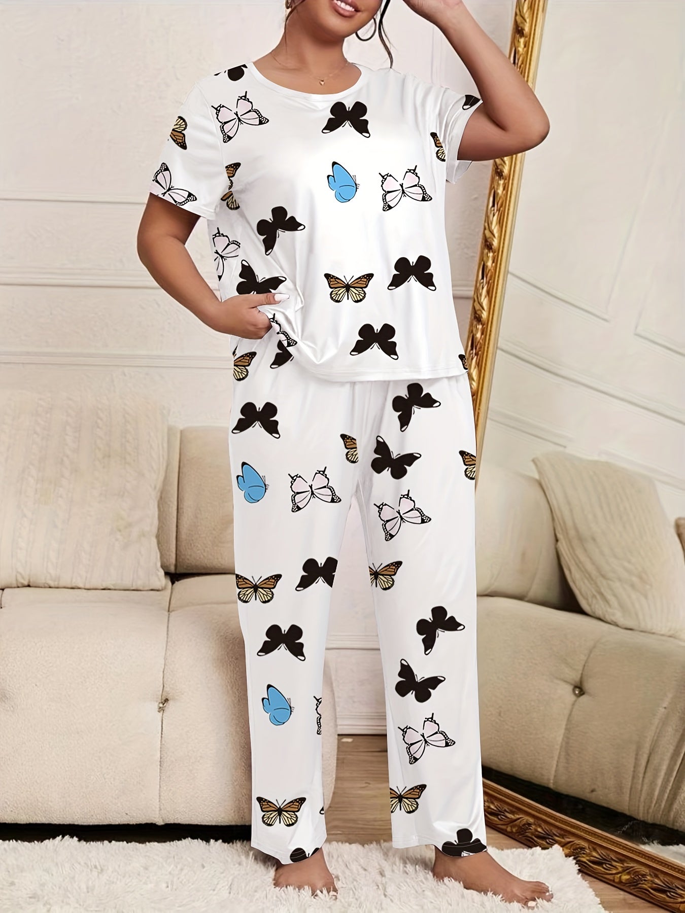Butterfly Print Pajama Set Tee & Pants Lounge Two Piece Set