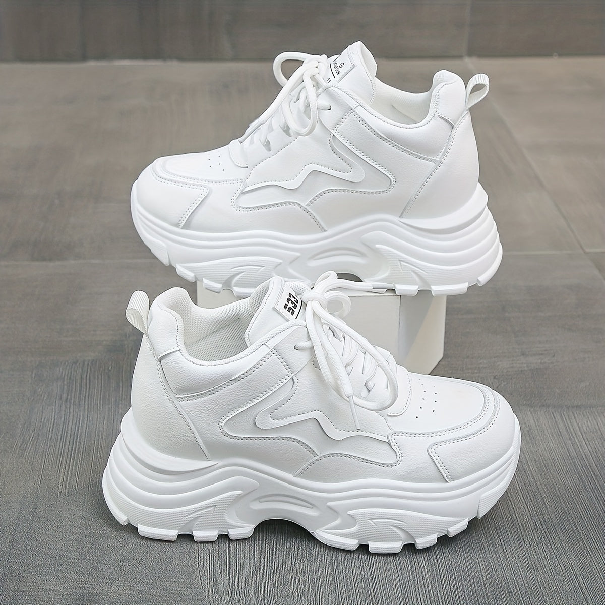 Women's Thick Bottom Sneakers Comfortable Non slip Sports Shoes