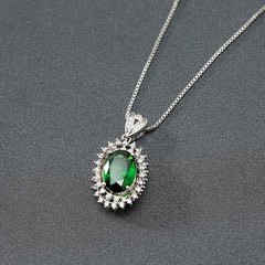 Green Gemstone Pendant Fashionable Jewelry for Women