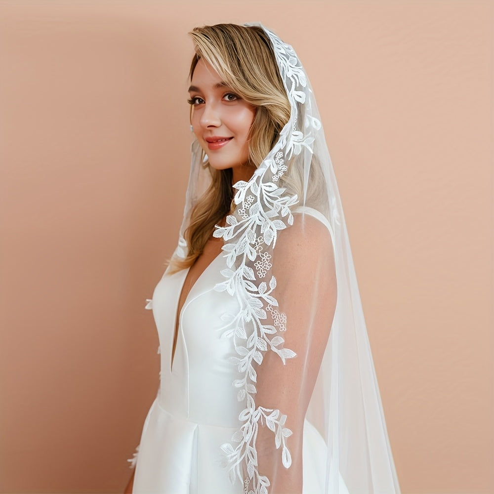 Vintage Lace Bridal Veil with Floral Embroidery