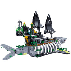 1155pcs Ghost Shark Pirate Building Blocks MOC Skeleton Crew Green Sails