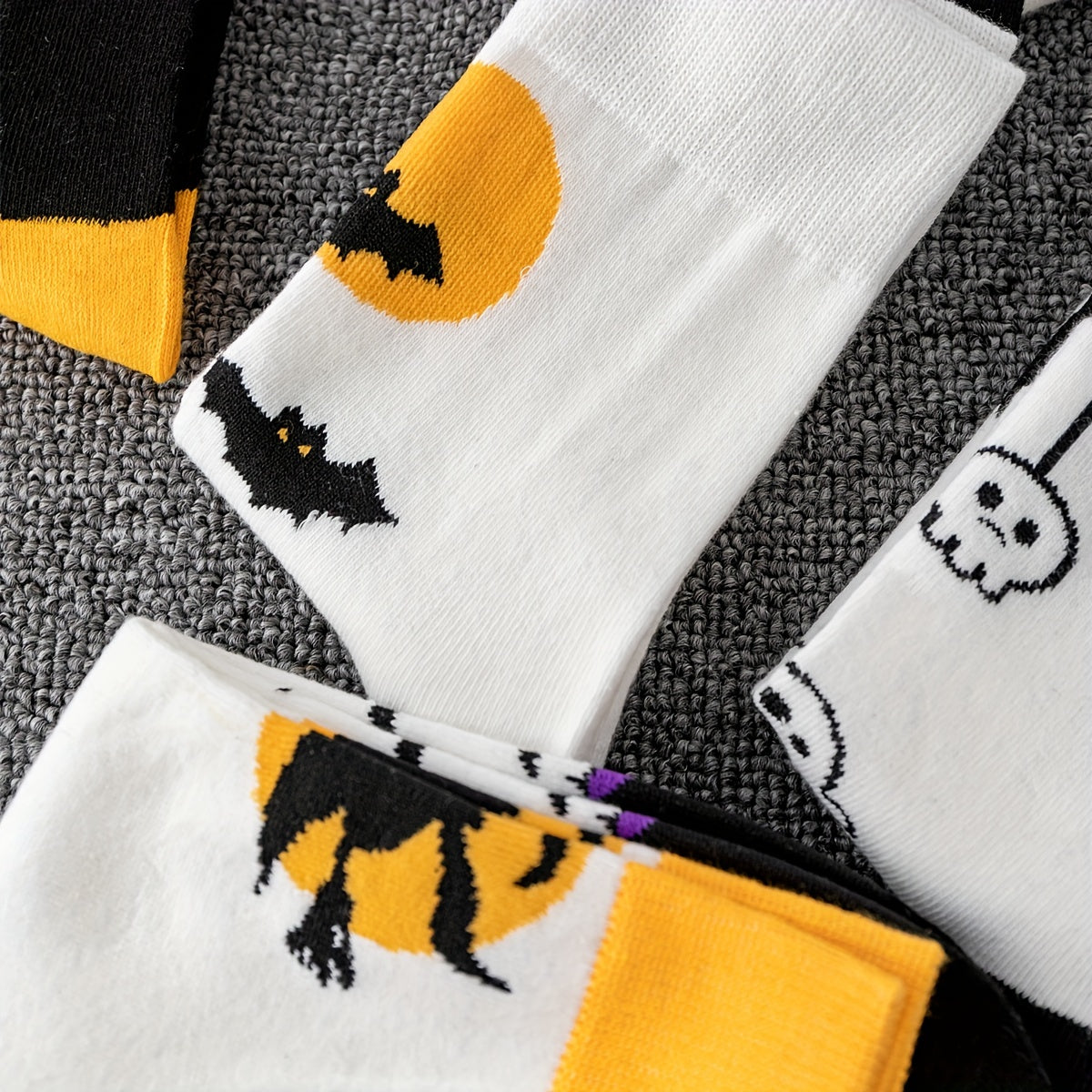 5 Pairs Skull & Bat Print Halloween Crew Socks Women's Stockings