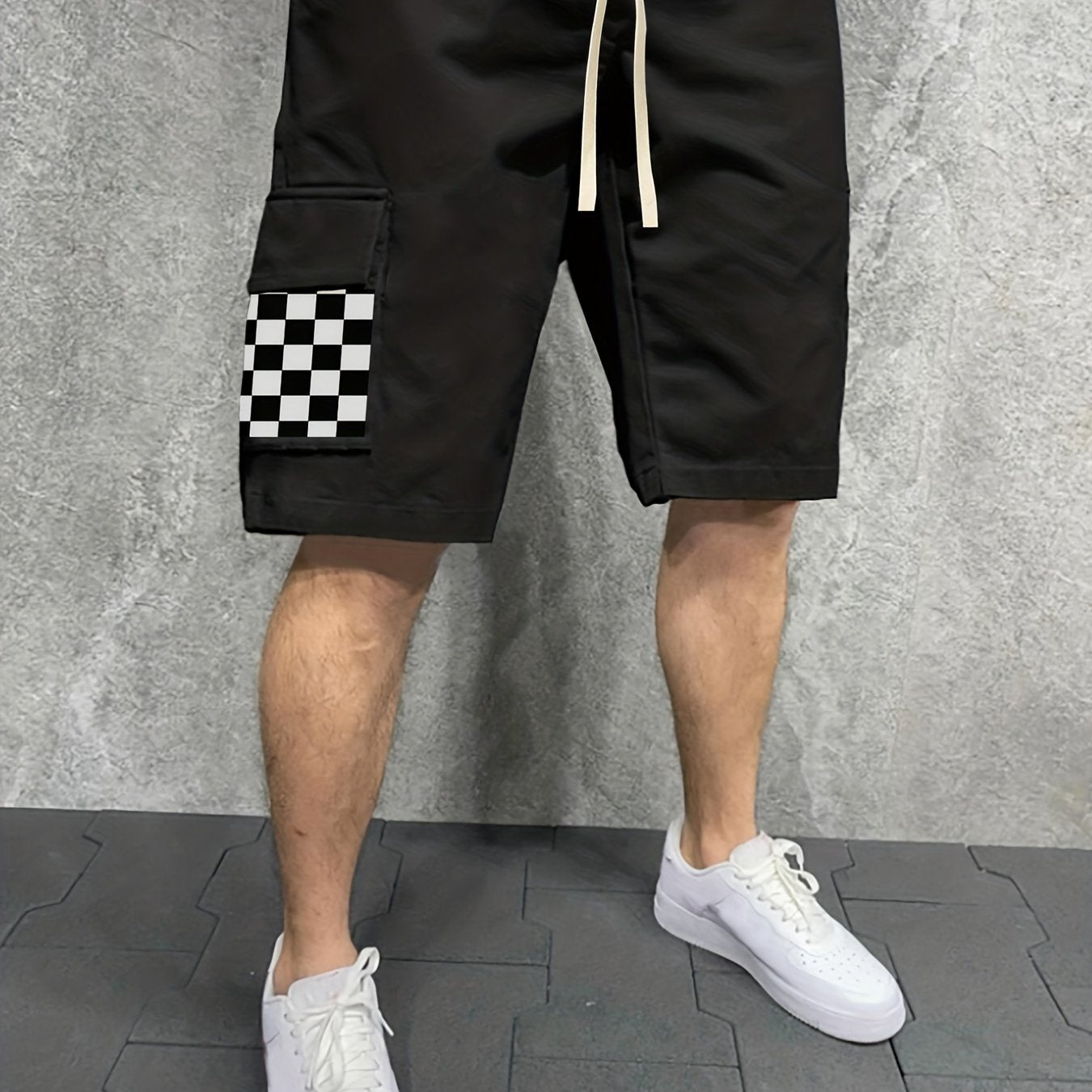 Men's Knee High Shorts with Pockets