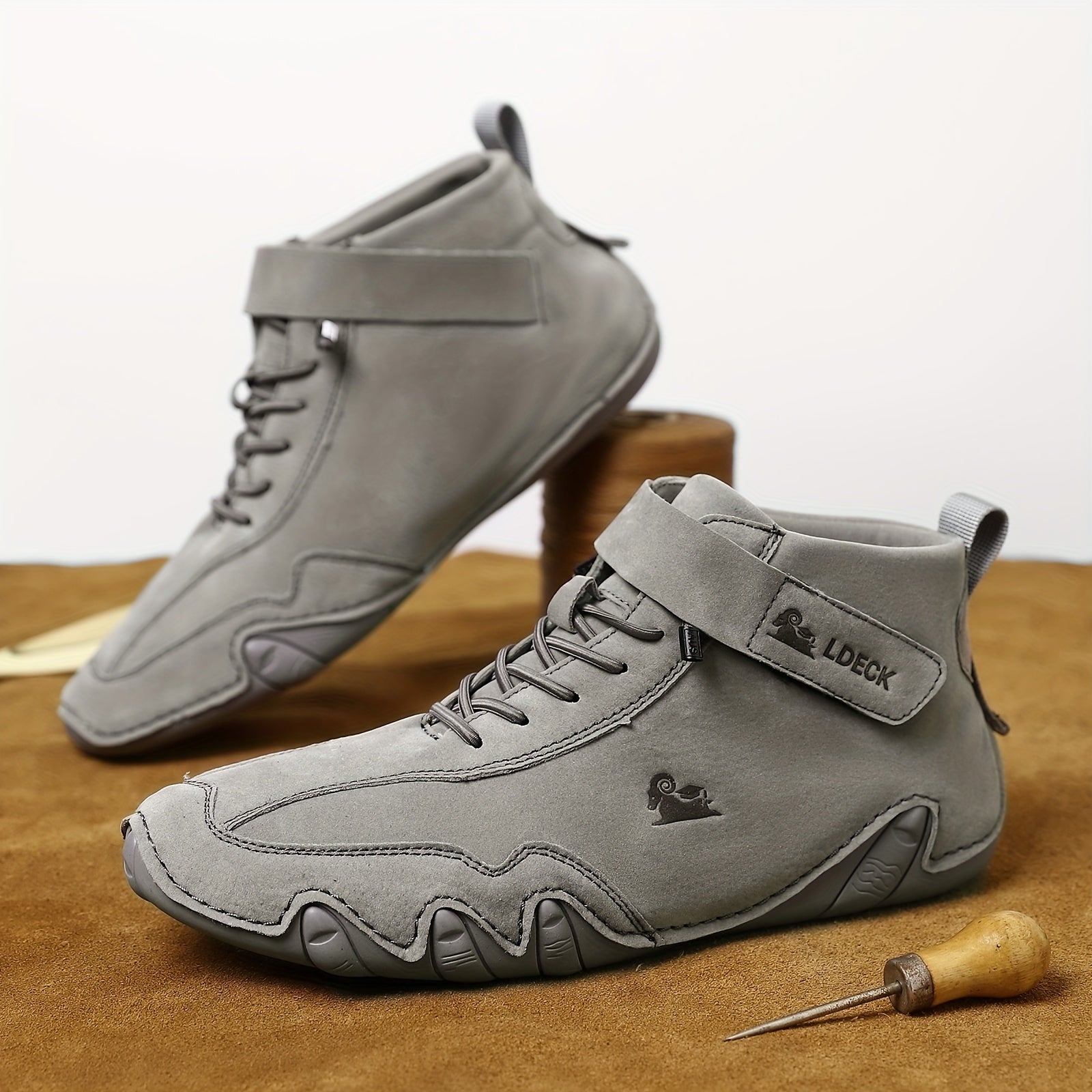 Men's Lace up Outdoor Boots Wear resistant Anti skid Boots