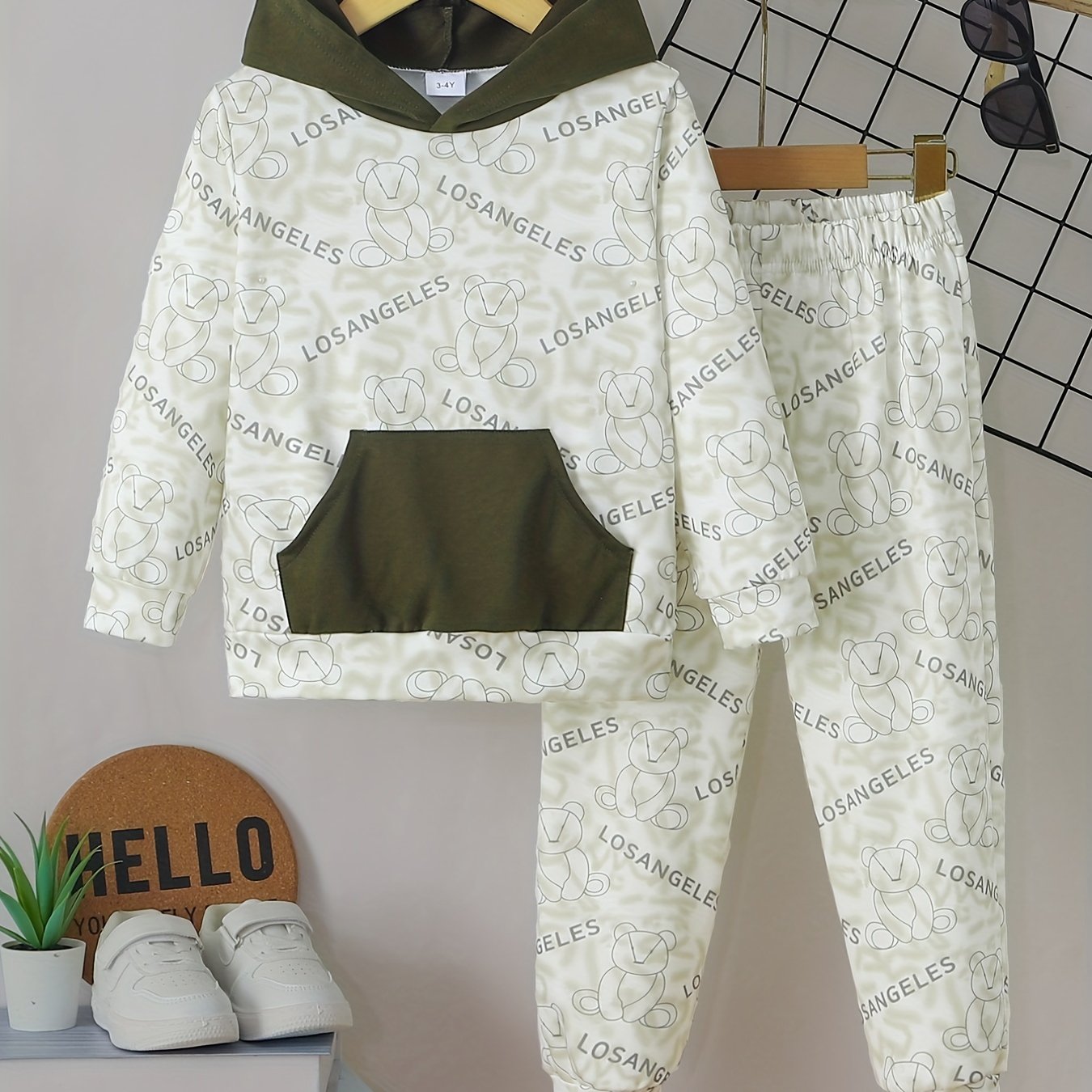 Bear Letter Allover Print Boy's 2pcs Hoodie & Sweatpants Set