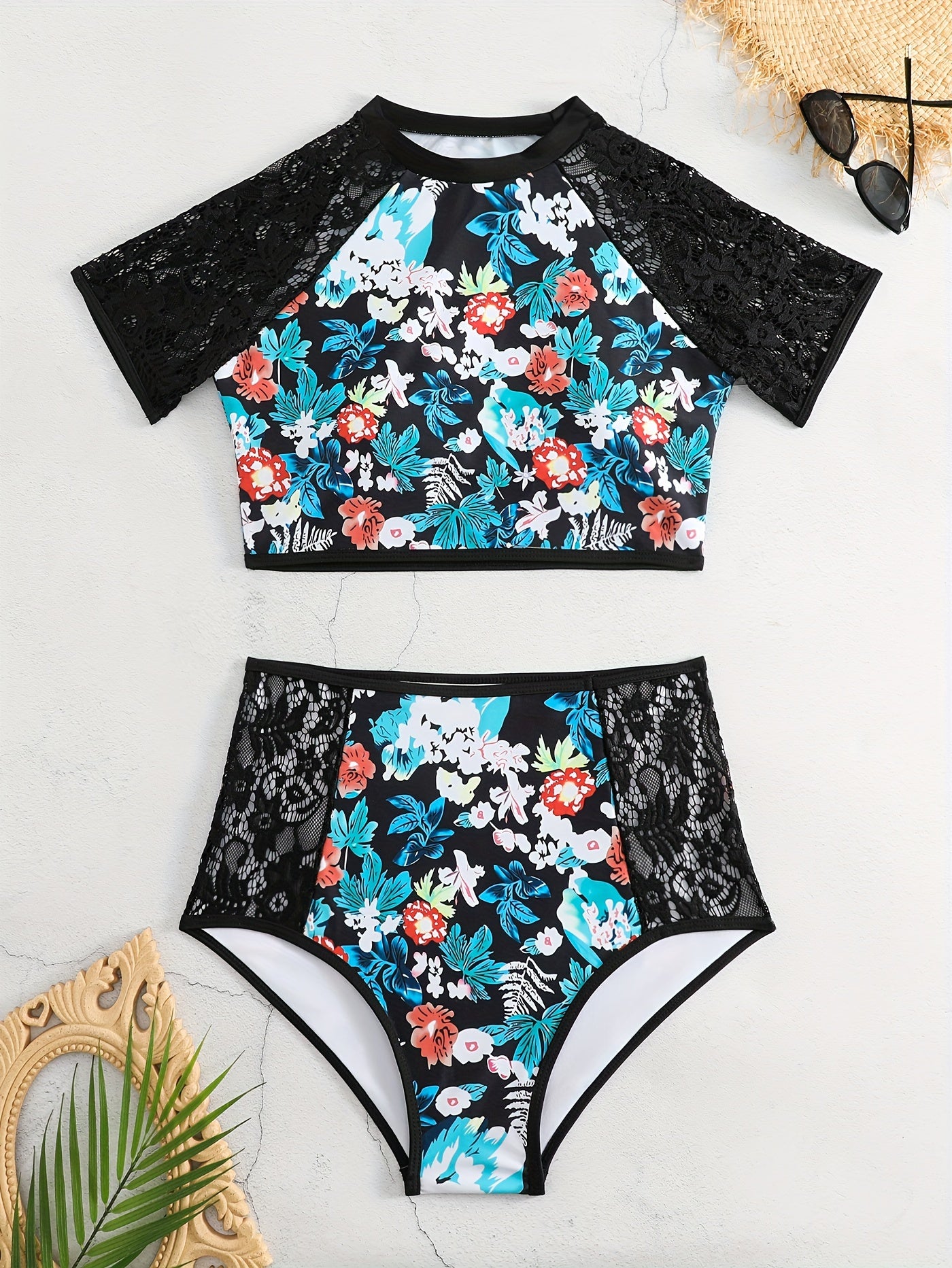 Tropical Print Tankini Set with Lace Crop Top & Panty