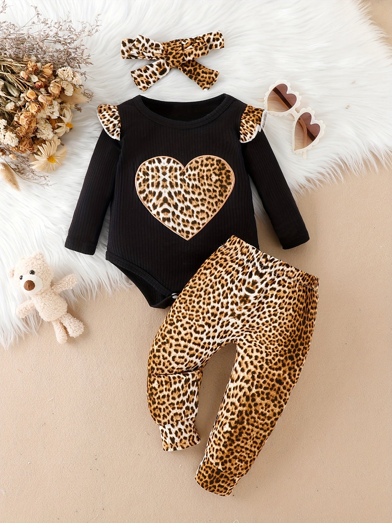 3pcs Baby Girls Embroidered Leopard Love Creeper Top