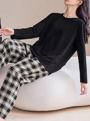 Comfy Solid Top & Plaid Print Lounge Pants Pajama Set