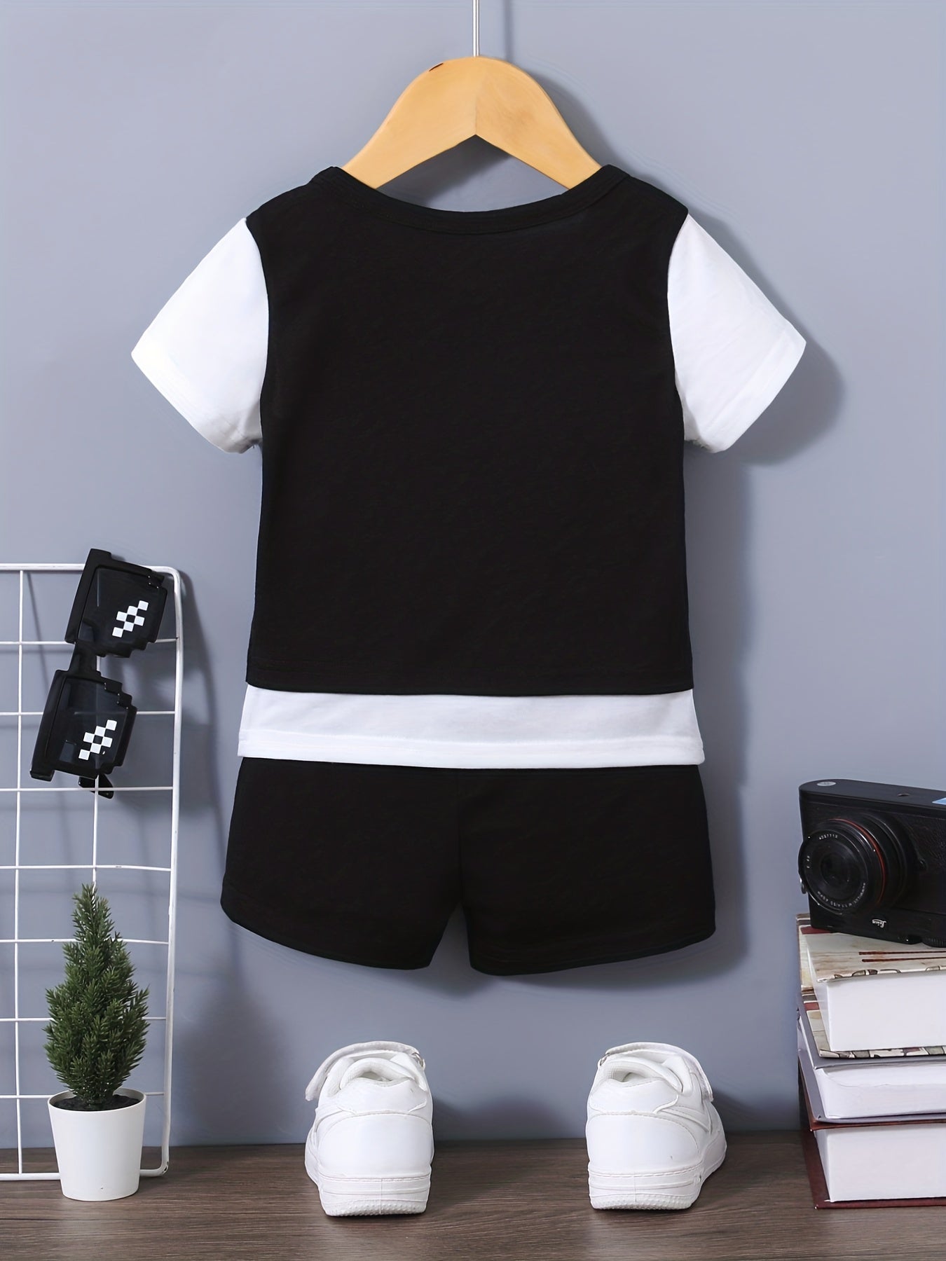 Boy's Contrast Casual Outfit Short Sleeve T shirt & Shorts