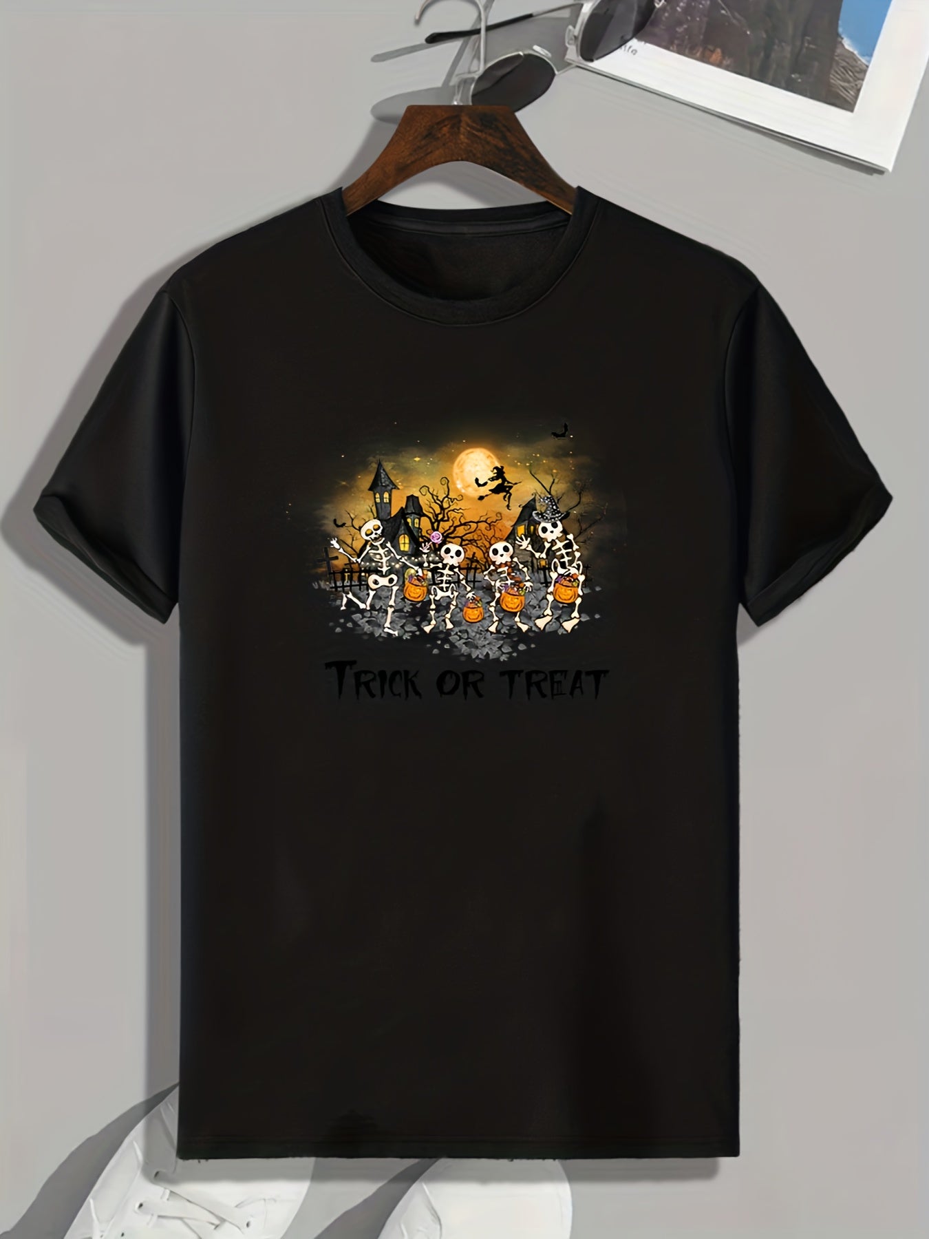 Skeletons 'Trick Or Treat' Halloween Print Men's Graphic T shirt