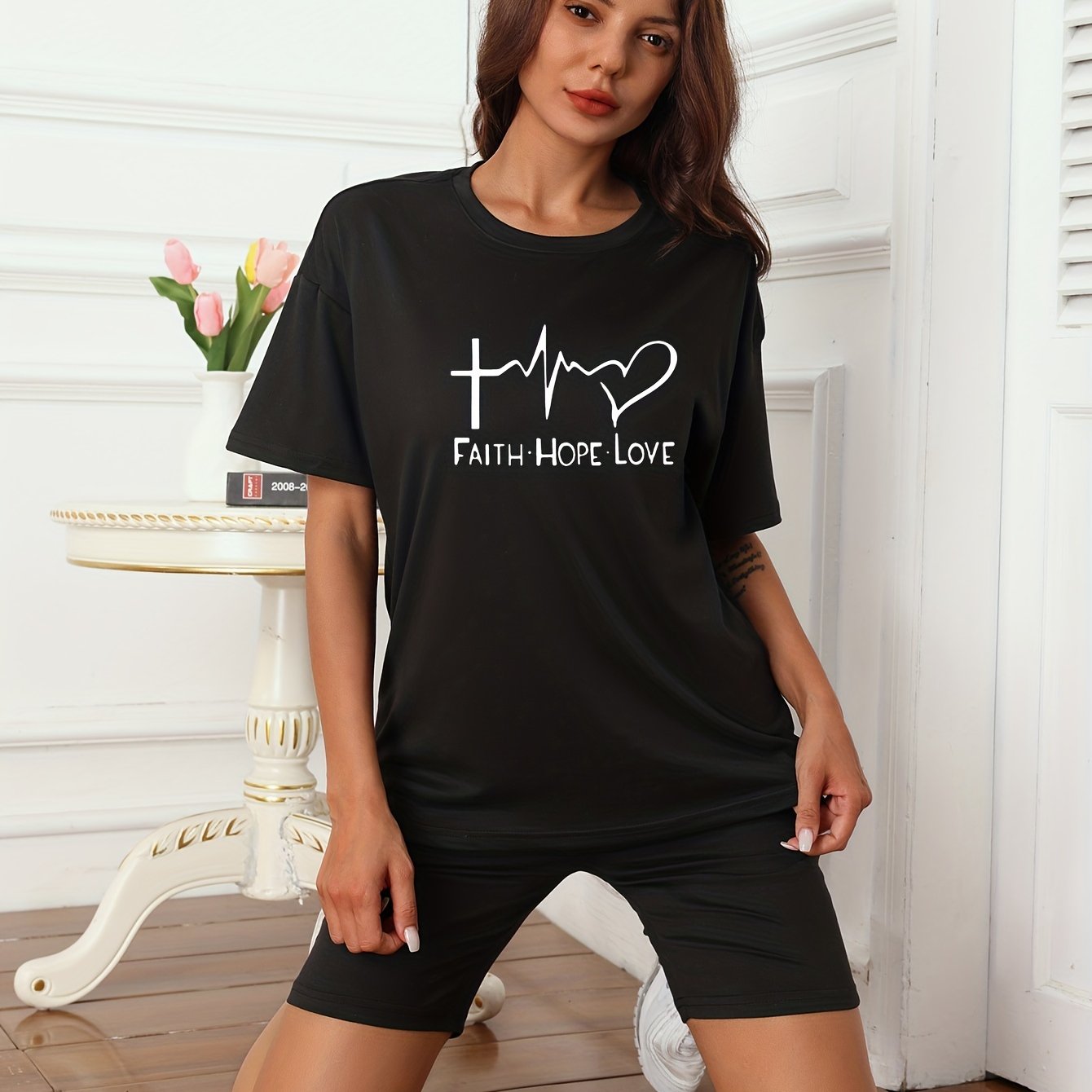 Letter Print T-shirt & Skinny Shorts Set Women's Clothing