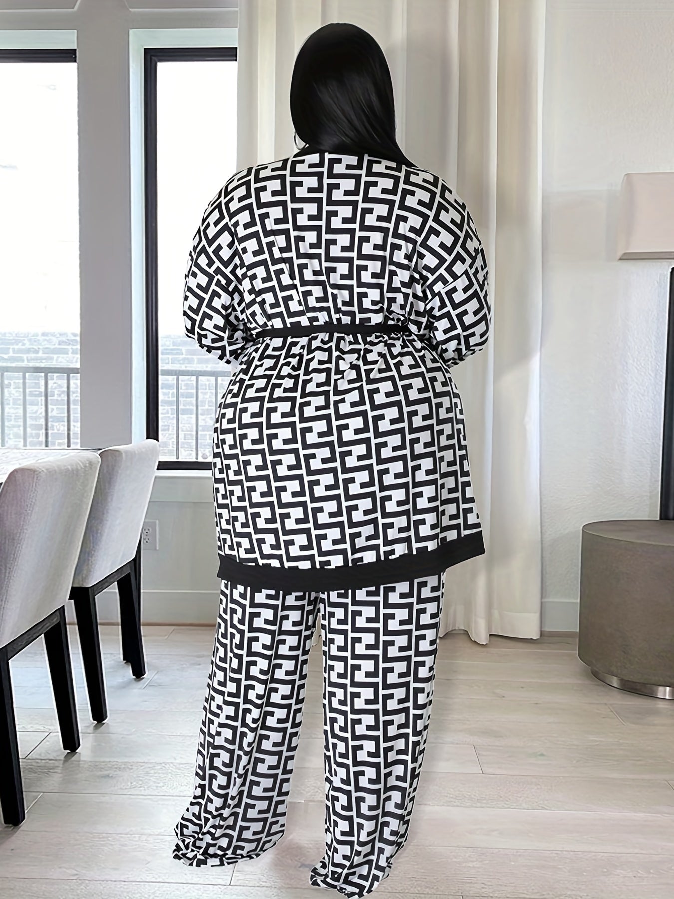 Women's Plus Greek Print Coat & Pants Set