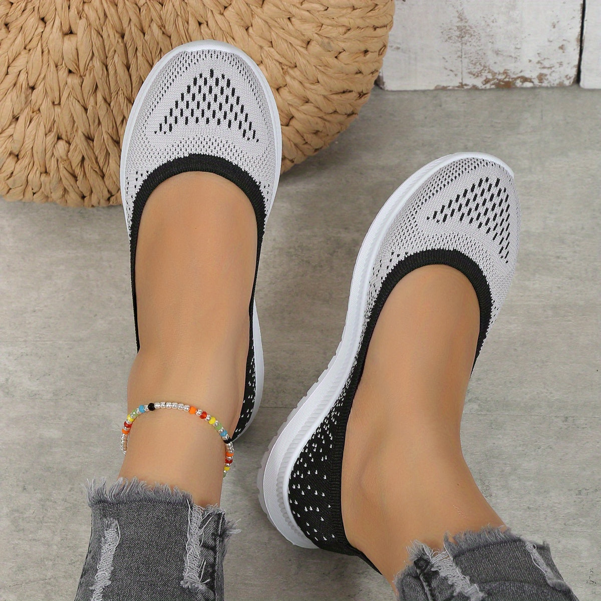 Women's Breathable Knit Slip-On Sneakers Soft Sole Lightweight Walking Shoes
