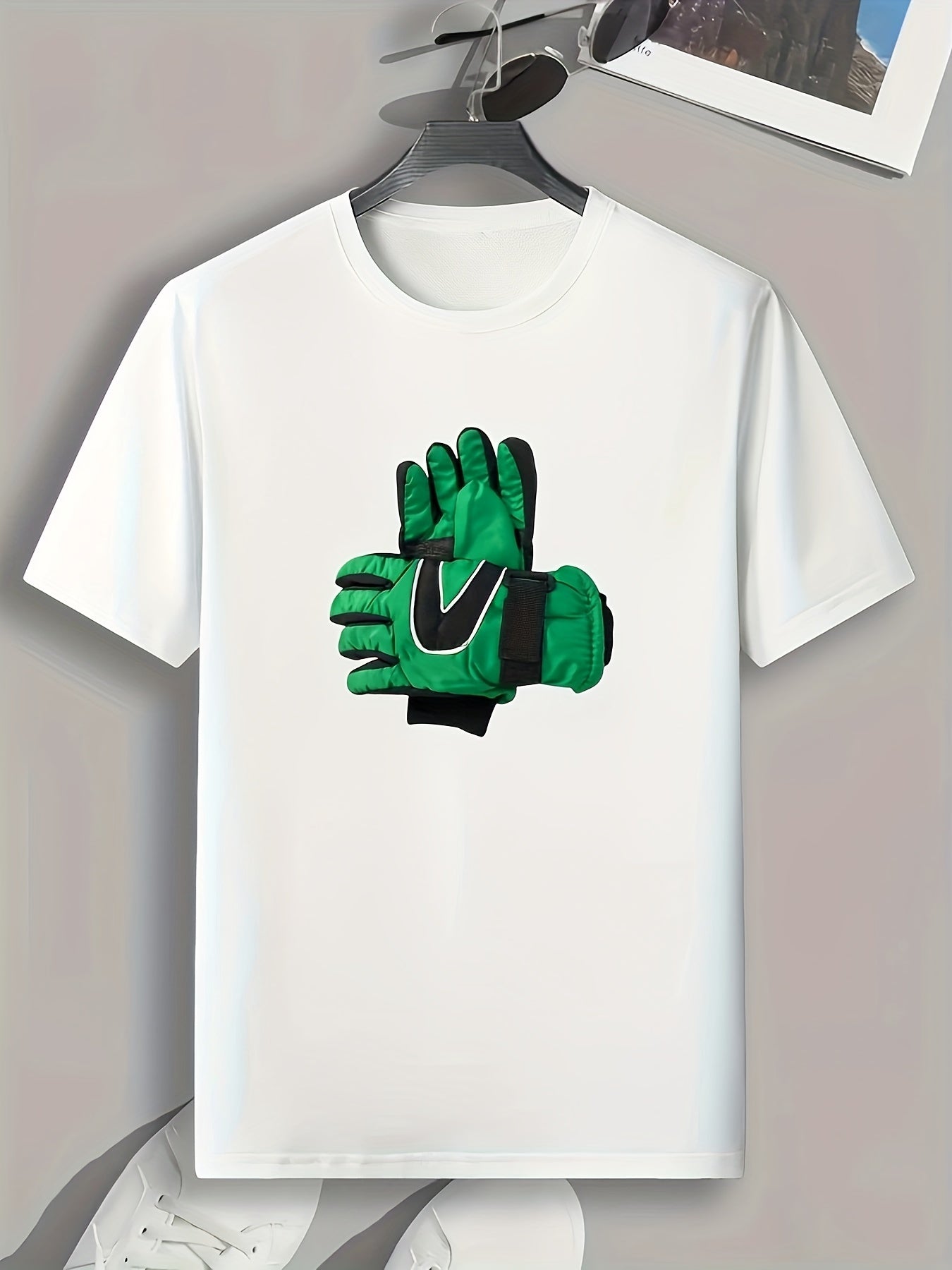 Men's Comfy Active Tee w/ Glove Print, Stretch & Breathable, Outdoor Summer