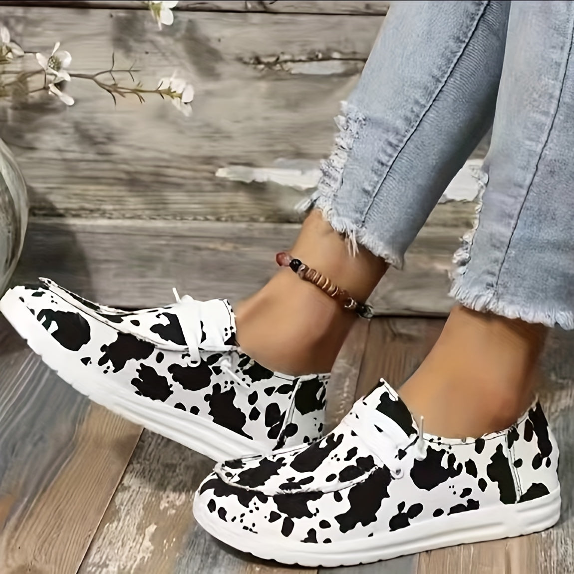 Women's Flower & Cow Pattern Canvas Loafers Lightweight Slip on Shoes