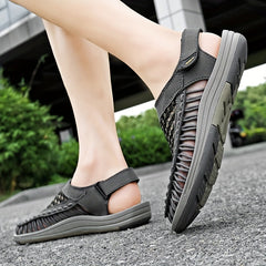 Men's Closed Toe Knit Sandals Durable Non Slip Outdoor Shoes