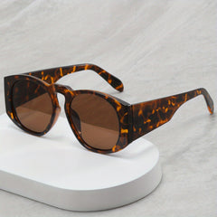 Men's Retro UV400 Sunglasses for Summer Holiday