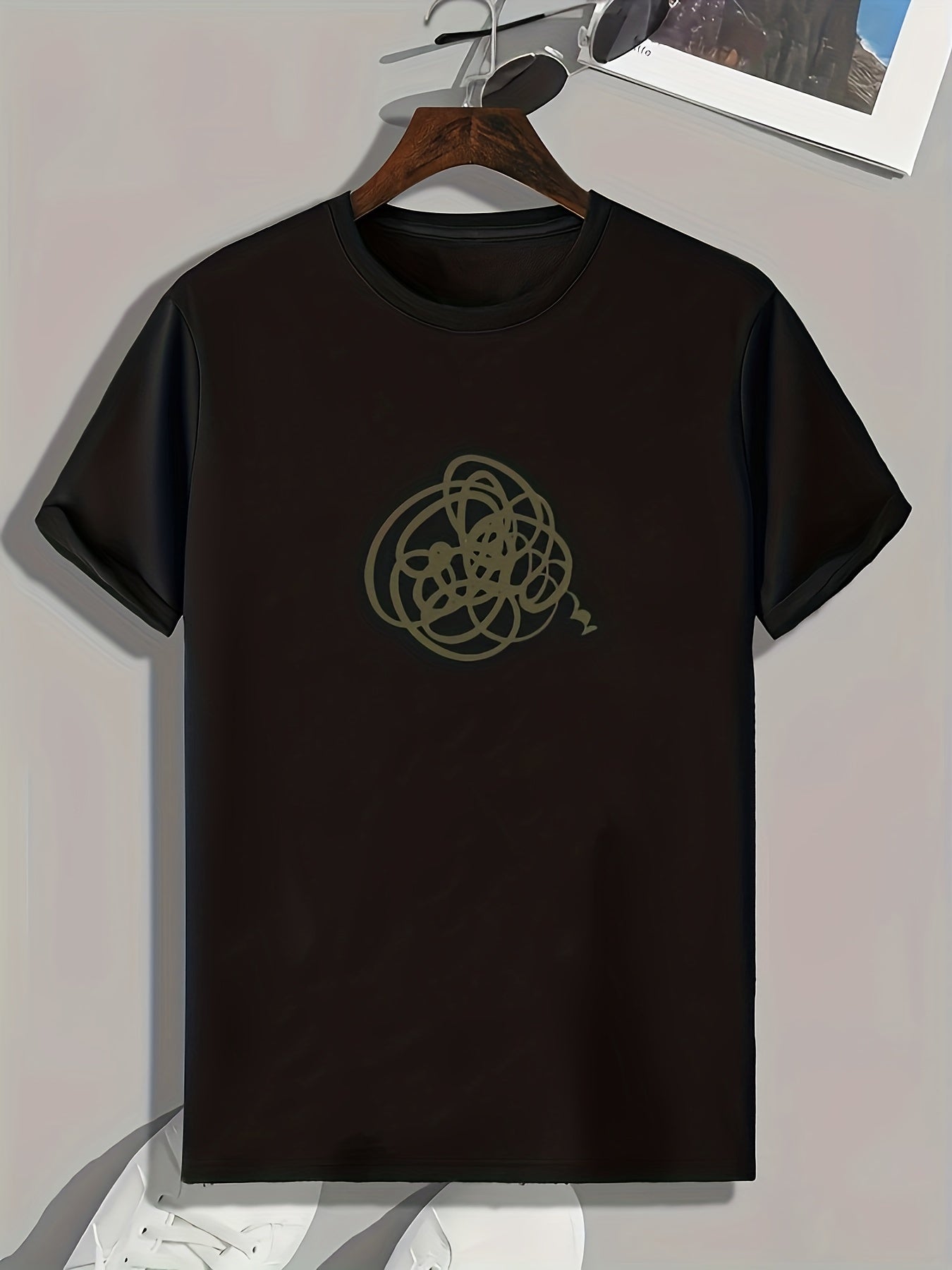 Graffiti Print Men's Graphic T-shirt for Summer