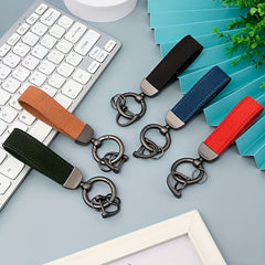 Horseshoe Buckle Key Chain for Men and Women - Ideal Holiday Gift