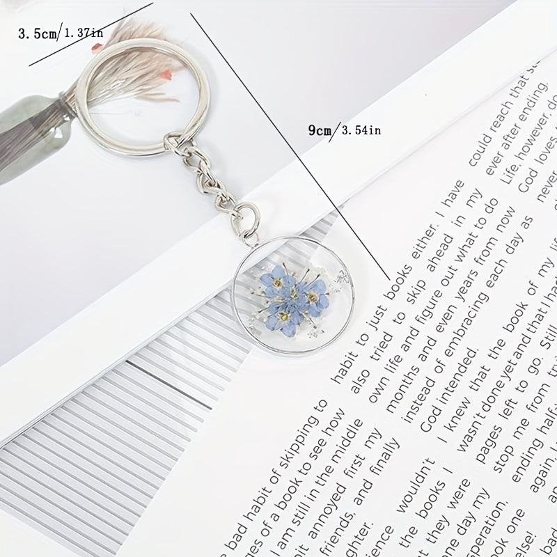 Embossed Daisy Charm Keychain for Women