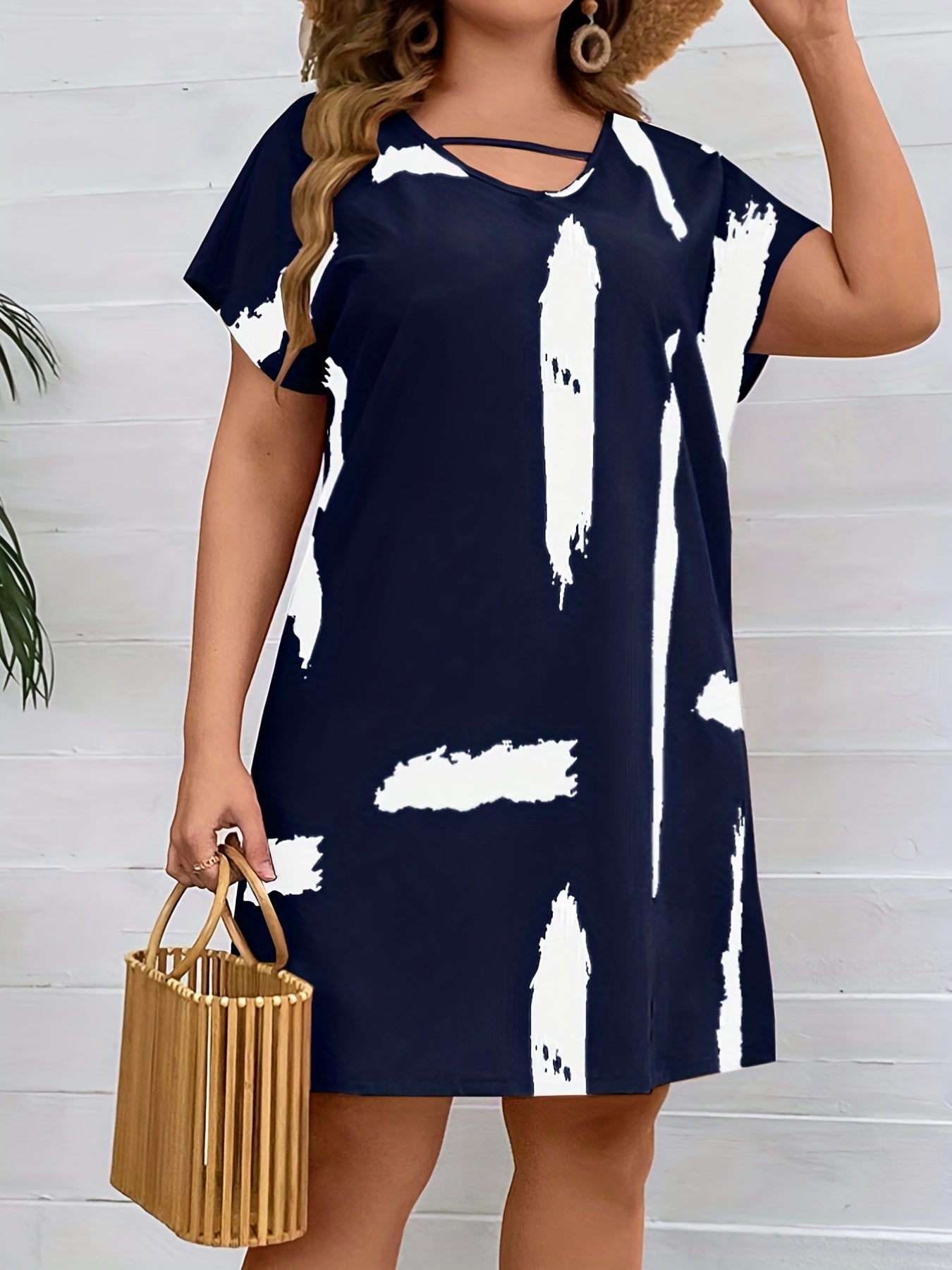 V Neck Cut Out Dress Women's Brush Print Short Sleeve