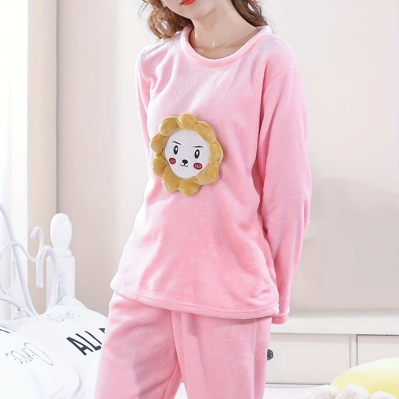 Girl's Flannel Pajamas Set Cartoon Graphic Top & Pants