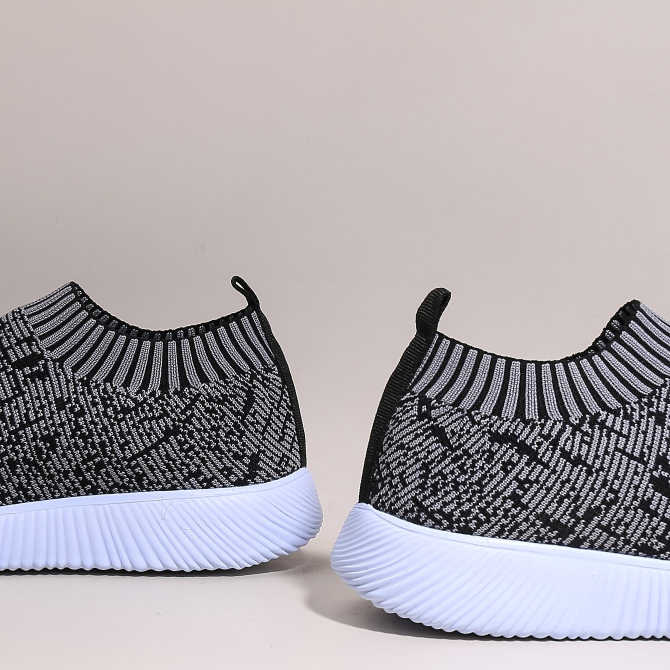 Women's Mesh Breathable Walking Shoes Lightweight Slip On Flying Woven Shoes