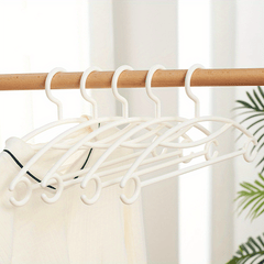 5pcs Non Slip Plastic Hangers - Multifunctional Hooks for Clothes
