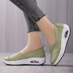 Plaid Slip On Walking Shoes Lightweight Casual Sneakers