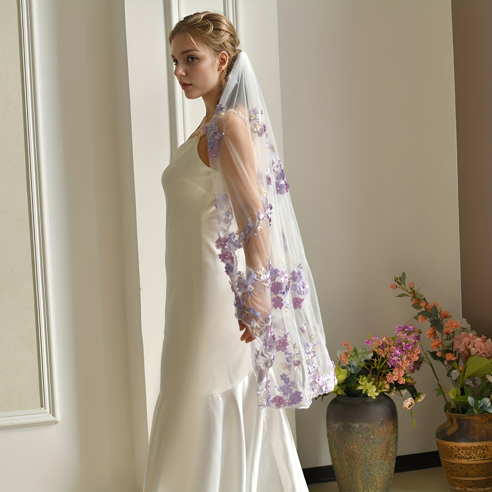 Graceful Finger Length Bridal Veil with Comb Soft Tulle Wedding Lace Veil