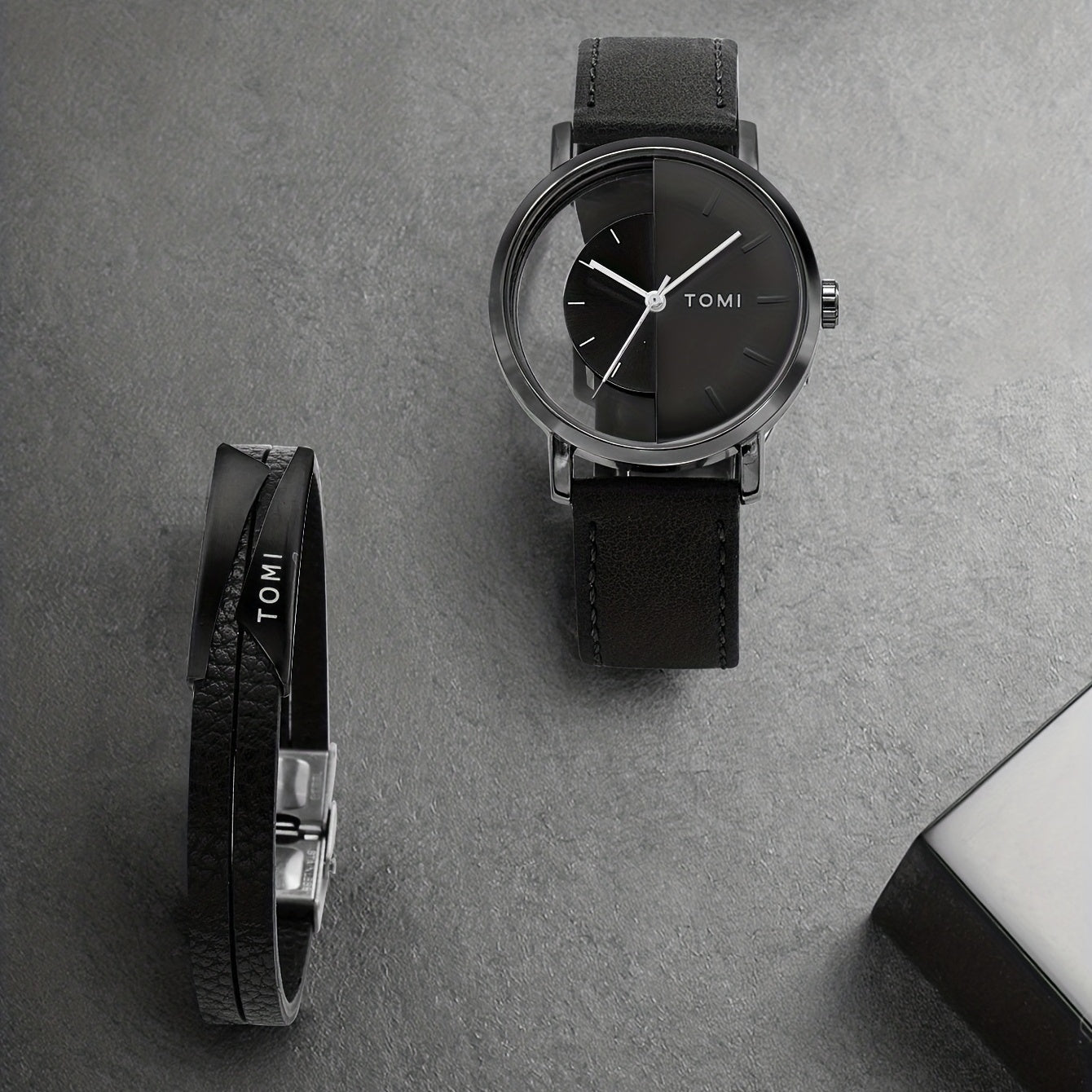 Men's Round Dial Quartz Watch & Letter Detail Bracelet Set