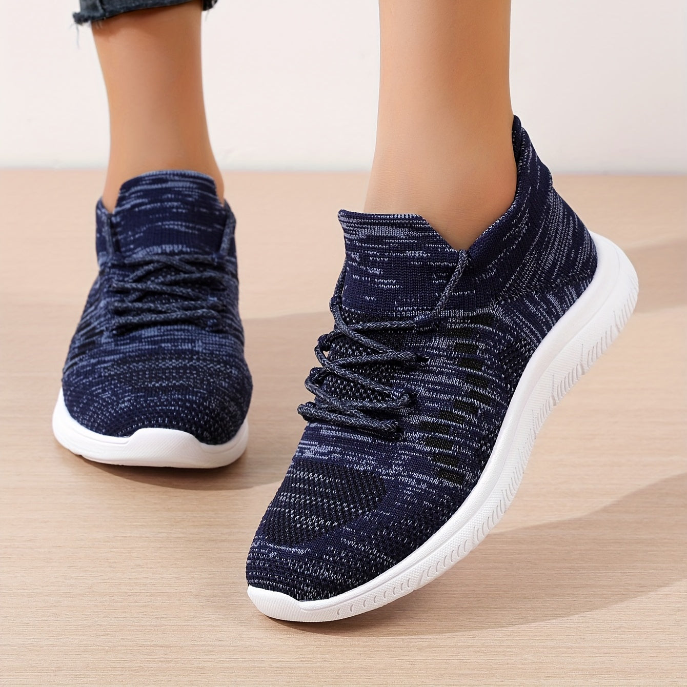 Women's Knitted Sneakers Lace Up Low Top Tennis Shoes
