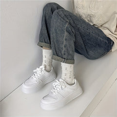 Women's Platform Skate Shoes Round Toe Lace Up Low Top Sneakers