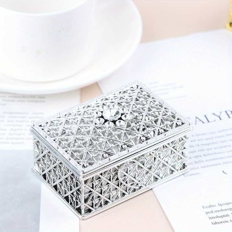 Plastic Hollow Candy Box Wedding Candy Container