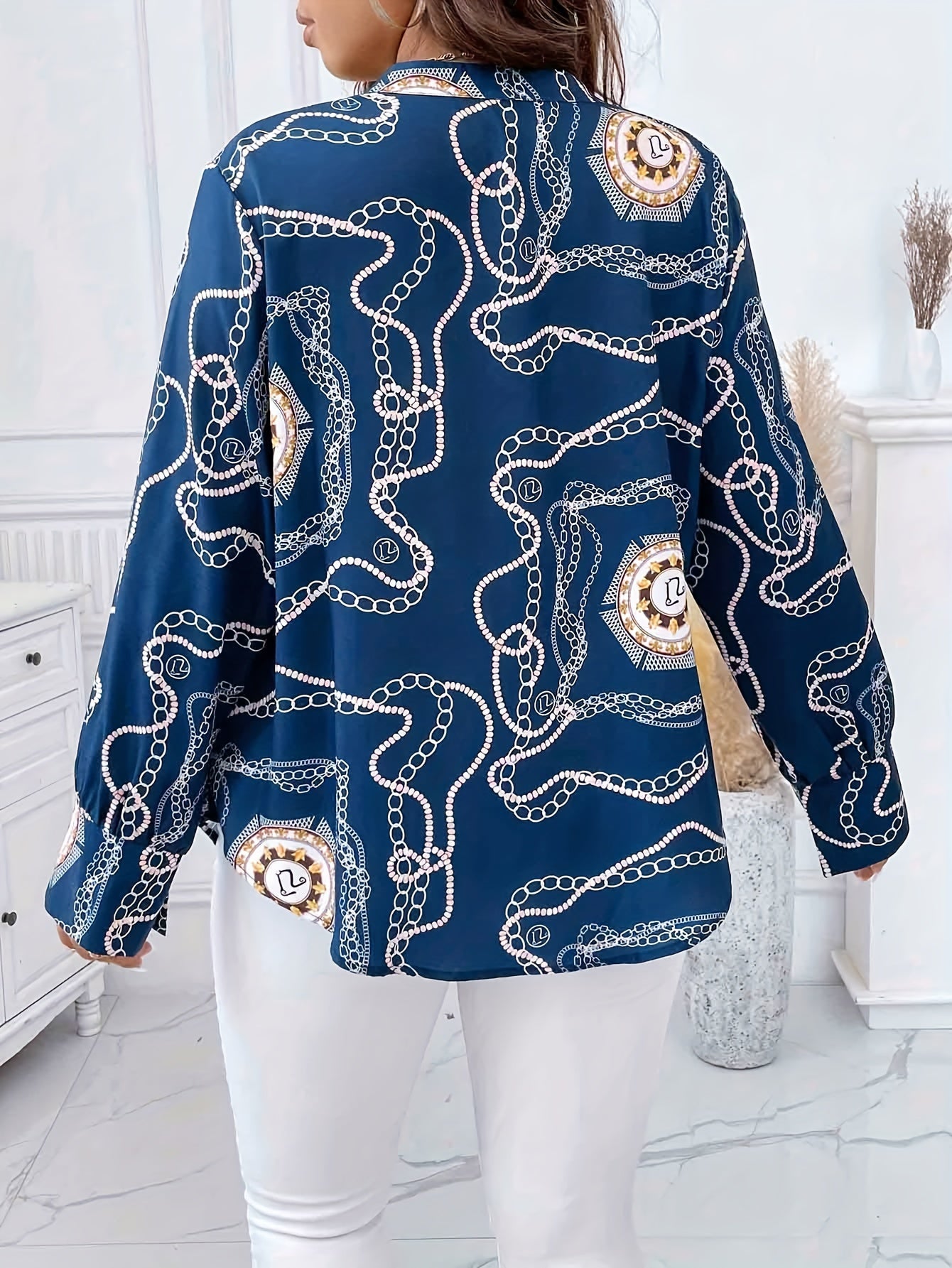 Women's Plus Chain Print Long Sleeve V Neck Cut Out Tunic Top