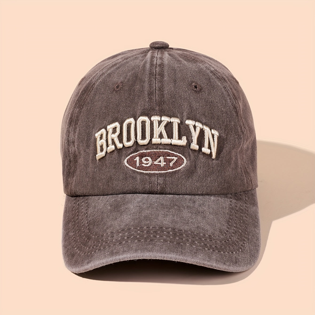 Embroidered Duck Tongue Cap for Outdoor Traveling