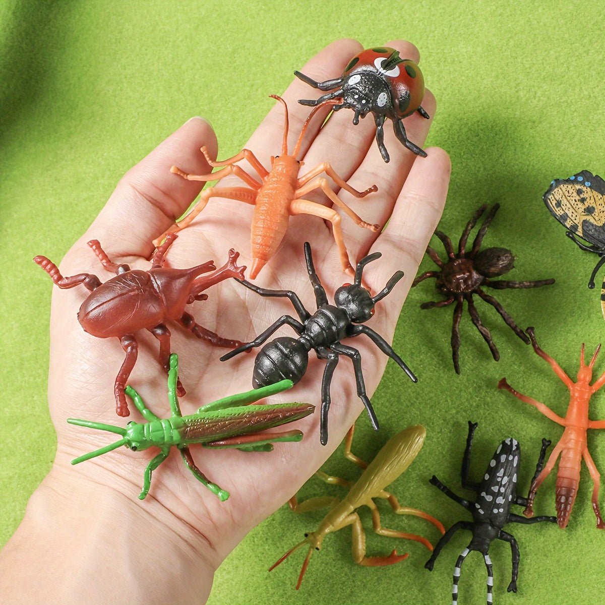 12pcs Realistic Insect Animals Model Set Educational Figurines Kids Toy