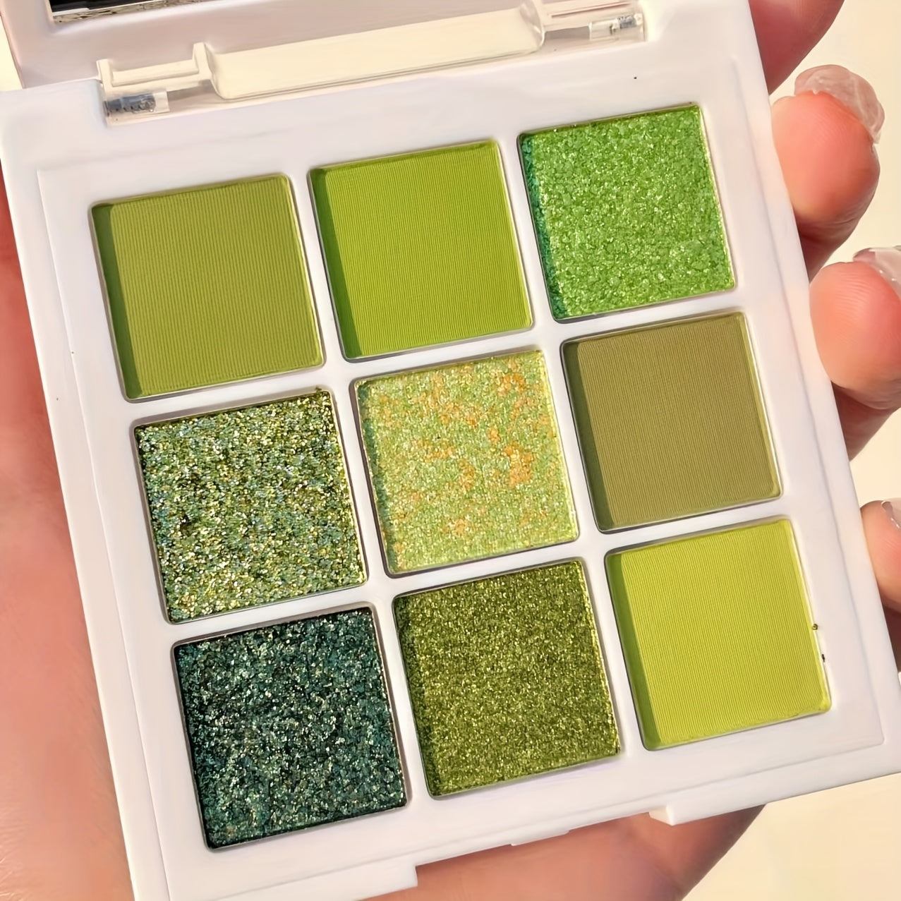 9 Colors Avocado Eyeshadow Palette Green Tone Matte Shimmer Finish