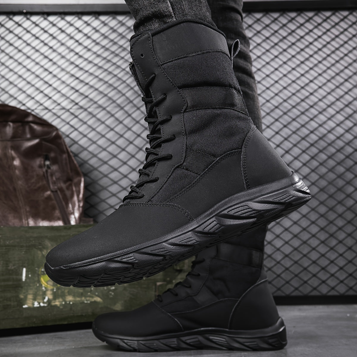 Men's Solid High Top Tactical Work Boots for Outdoor Hiking
