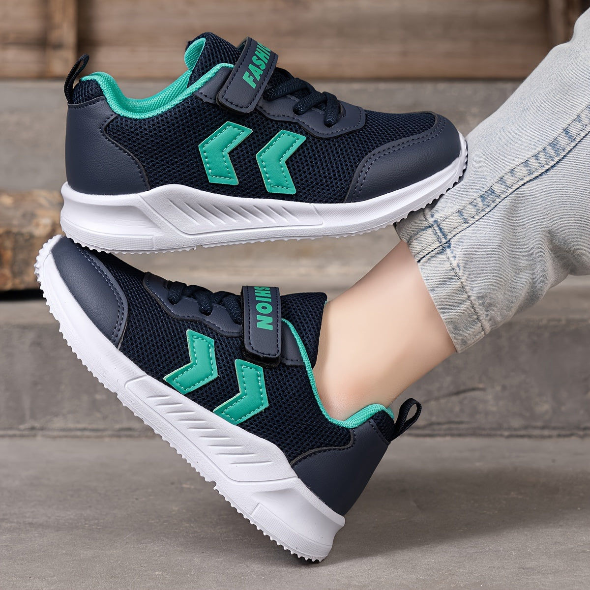 Girls Casual Low Top Mesh Sneakers Breathable Lightweight Shoes