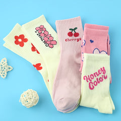 5 Pairs Letter & Heart Print Mid Tube Socks Women's Stockings & Hosiery