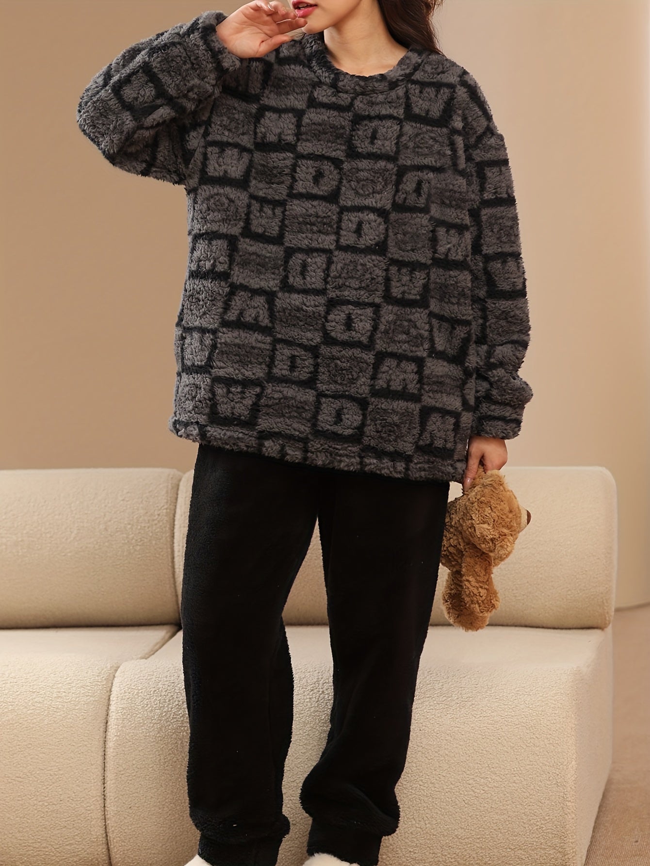 Letter Pattern Fuzzy Pajama Set Long Sleeve Crew Neck Top & Elastic Waistband