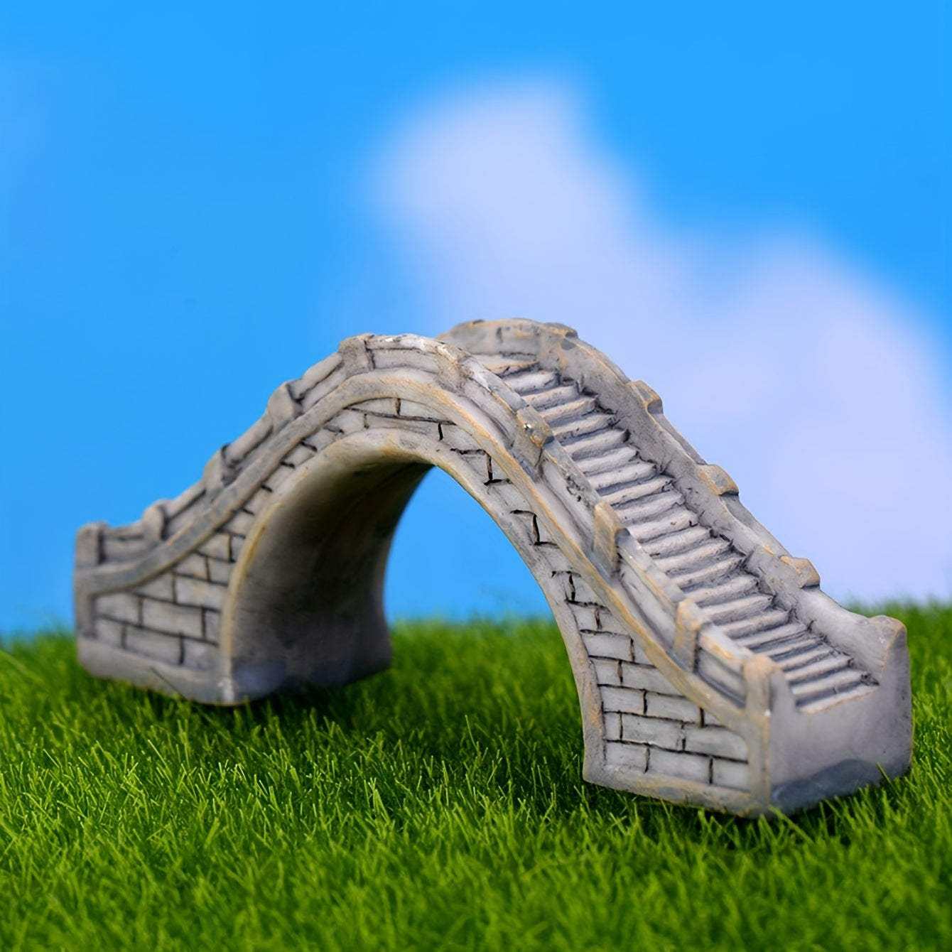 Resin Semi-circular Bridge Statue for Micro Landscape Decoration