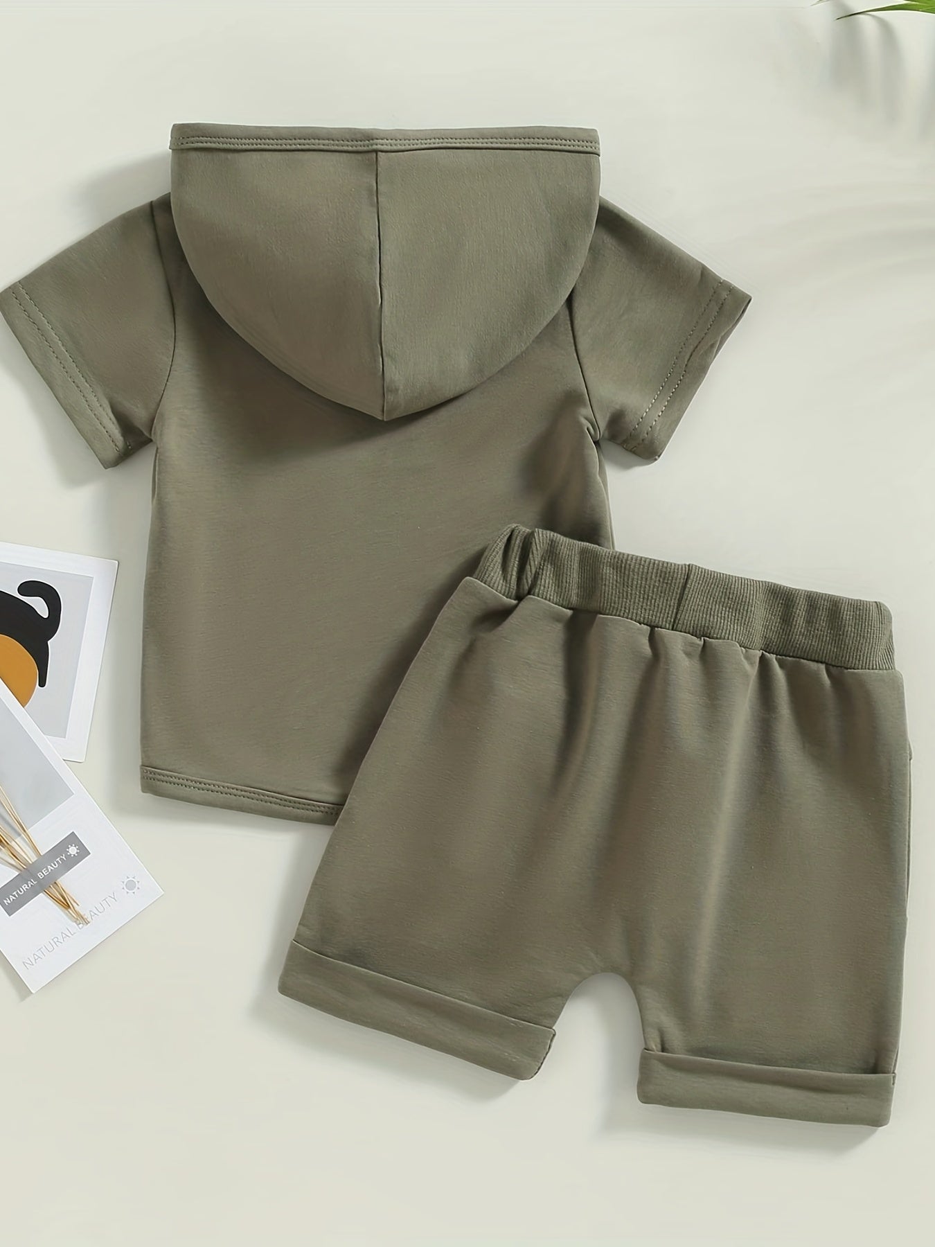 2pcs Baby Boys Short Sleeve Hooded Top & Shorts Set for Summer